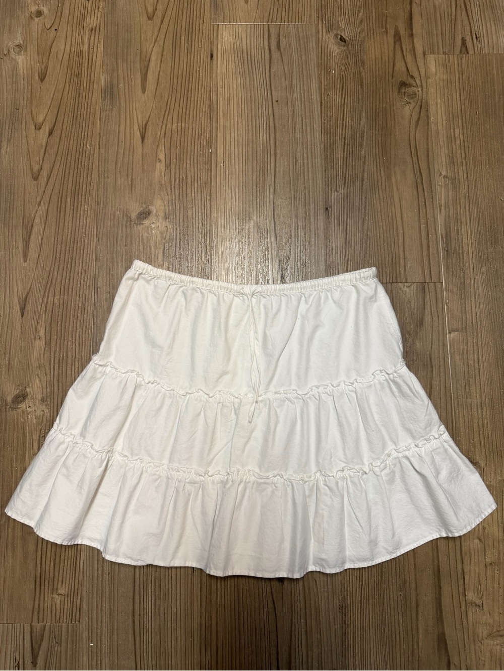 Aritzia Sunday best mini skirt